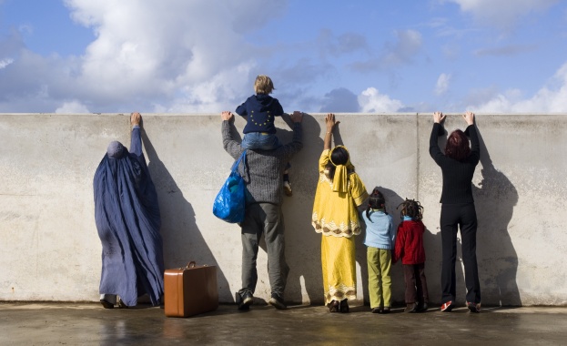 Имигрантите могат да разклатят устоите на Европа