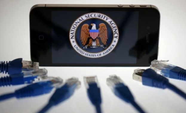 САЩ ще шпионират смартфоните ни чрез приложенията на „Гугъл”?