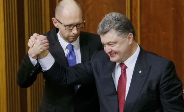Тандемът Порошенко – Яценюк, потопи Украйна в хаос
