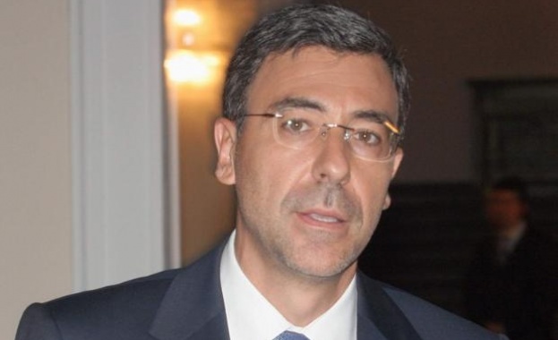 Реформи не се правят като махаш Иван и слагаш Драган, а като смениш правилата