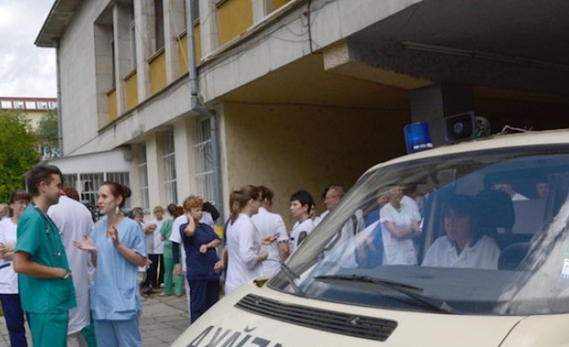 Медиците от Комплексния онкологичен център в Русе отново протестират