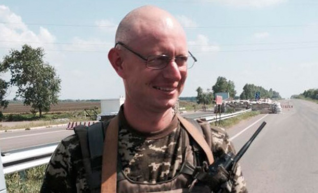 Двойник на Яценюк служи в Донбас