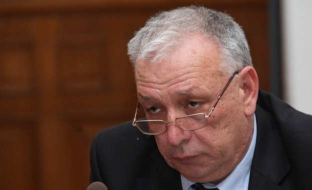 Димитър Лазаров: 60 млн. евро има в сметката на български адвокат, преведени от Венецуела