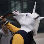 Новите ловни брошури на страната включват еднорог, саскуоч, медуза и нишесте