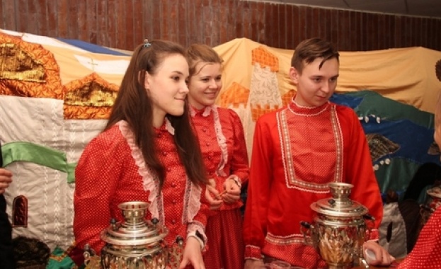 С традиционна кухня и ретро фото ВТУ провежда Деня на руската култура