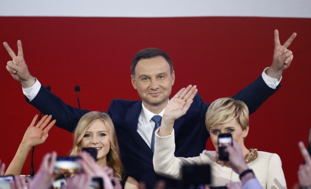 Народният гняв в Полша вкара евроскептик в президентството