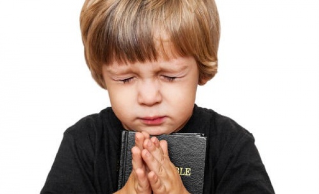 Излезе Учебно помагало за интегриране знанието за християнството в учебната програма на 2 клас