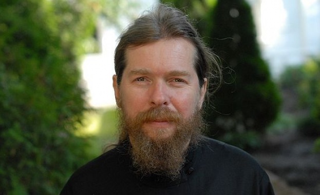 За книгата Несветите светци с архим. Тихон (Шевкунов)