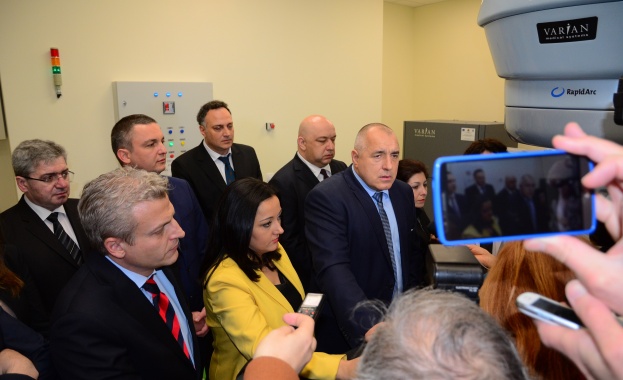 Л. Павлова и П. Москов ще подпишат договор за доставка на оборудване за МБАЛ „Св. Иван Рилски”