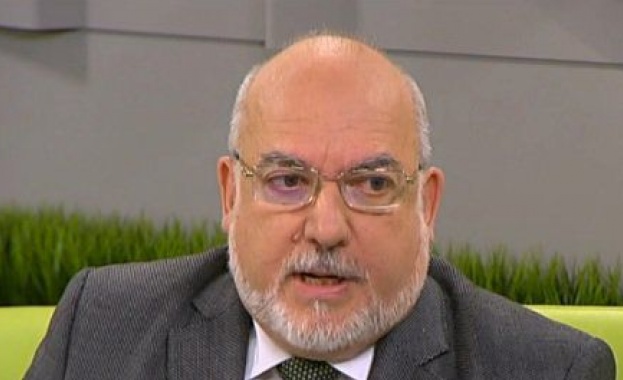 Илиан Зафиров: Опасна е играта с базата данни в КТБ