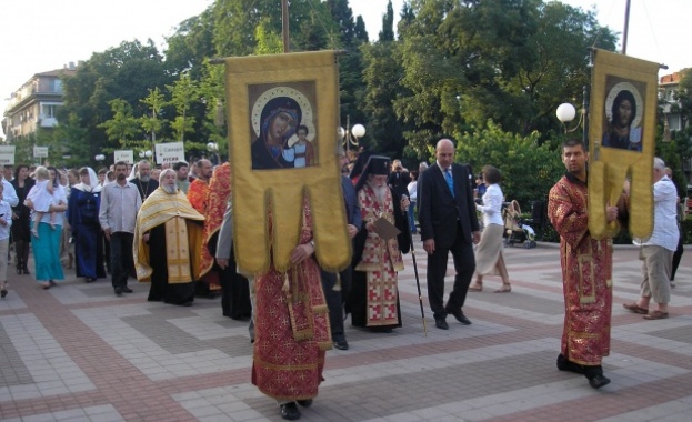 Международният фестивал на православната музика „Св. Богородица - Достойно есть" - за 12-и път в Поморие