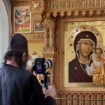 Казанската икона на Божията майка във Валаам пусна миро