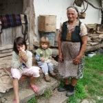 Баба и дядо под наем за лятната ваканция 