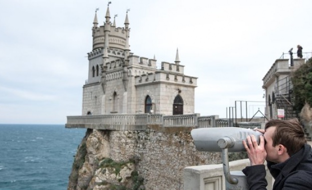 „Народен дипломат“ от САЩ: На Крим му провървя с връщането в Русия