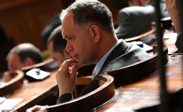 Кадиев: Ще дойде време, когато ще се появята антисистемни партии