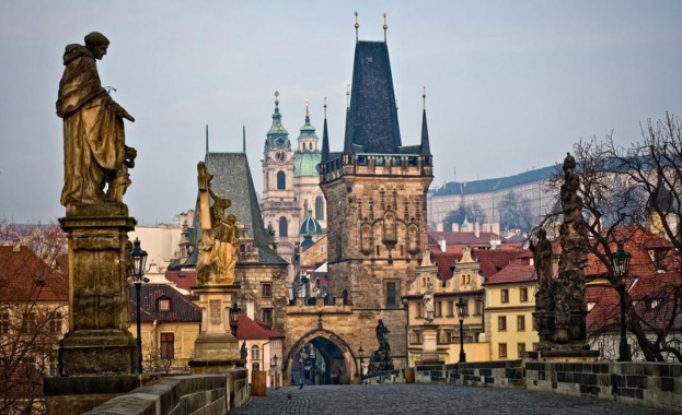 Чехия стана шестата страна от ЕС затворила границите си за