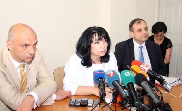 Петкова: Изпълнихме ангажимента си по отношение влизането в сила на промените в Закона за енергетиката