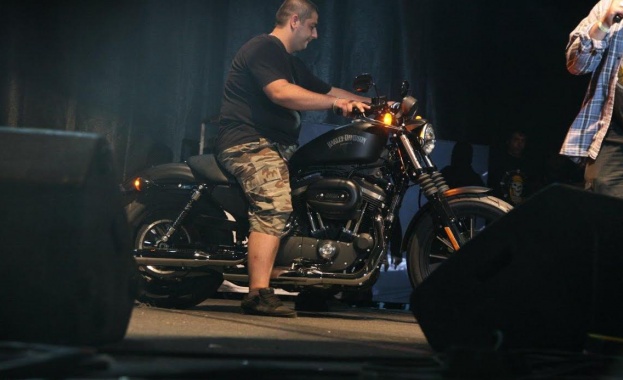 Отново Harley Davidson по време на Kavarna Rock 