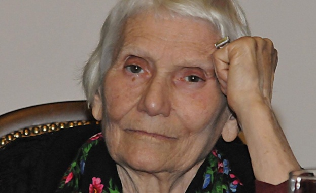 В този свят, където Бог е чужденец и скитник, Неговият дом сме ние