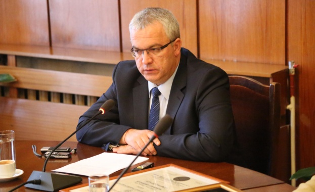 Кметът на Враца обвини министверството на Павлова