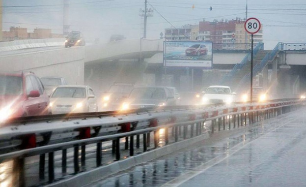 Рекордни валежи отчетоха в Москва