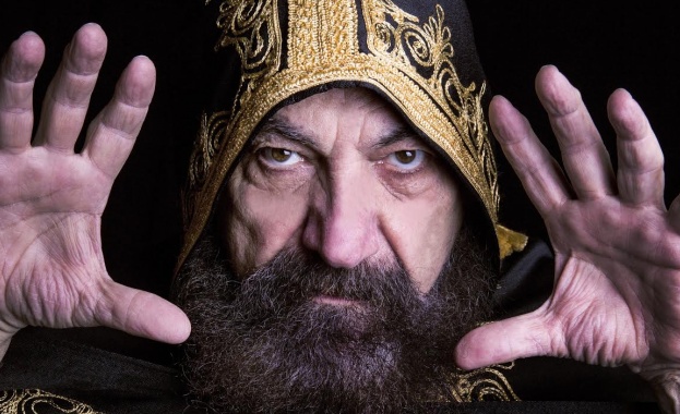 АСТОР търси млади магове