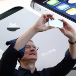 Apple изобрети нов материал, който да скрие антените на iPhone