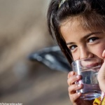 Милиони деца все още живеят в крайна бедност