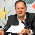 Единственият смисъл от писмото на Искров е да не го бие Менда Стоянова