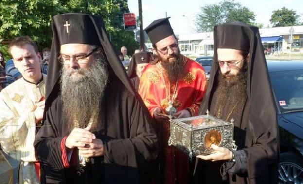 Частици от мощите на Св. Йоан Предтеча са изложени за поклонение в Кърджали 