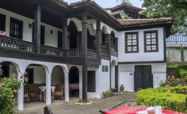 Казанлъшката котловина е едно от най-богатите на туристически обекти места в България