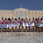 Кредиторите притискат Гърция за тройно увеличение на ДДС за туризма