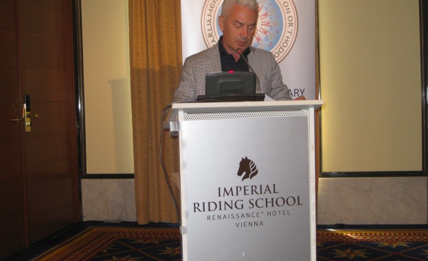 В. Сидеров: Американските служби дестабилизираха Европа