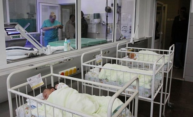 В "Шейново" пет родилни зали ще работят с модерна техника и кът за новородените и техните майки