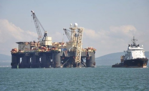 Castoro 6 се подготвя за полагане на тръбите за „Турски поток” 