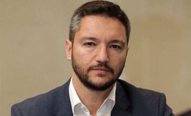 Вигенин: Формално се обяви война. Трябва много твърда политика
