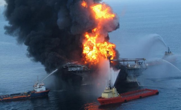 BP плаща рекордните 18,7 млрд. долара за разлива в Мексиканския залив