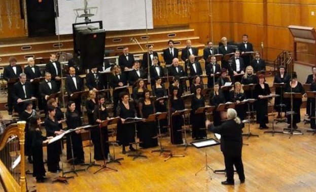 Смесеният хор на БНР записва Рахманинов в „Александър Невски"