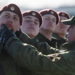 86 % от руснаците сигурни, че армията ще успее да ги защити в случай на заплаха