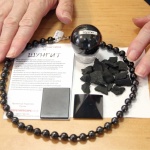 Ученици изобретиха калъф за телефон срещу лъчения