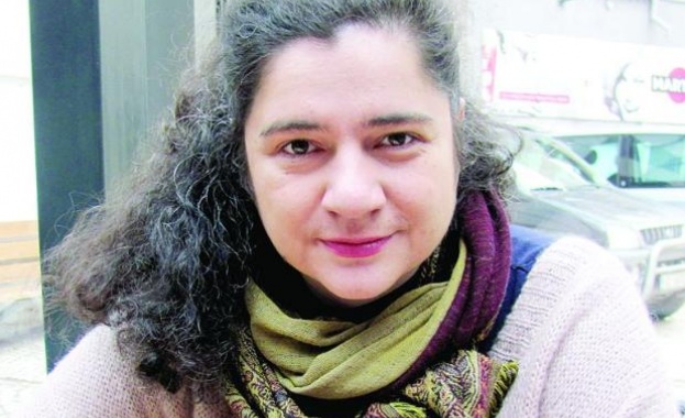 Вера Немирова ще режисира Роберто Аланя