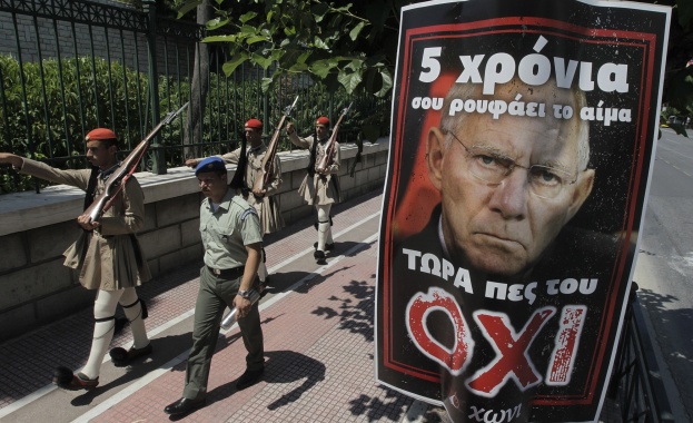 „Това е преврат в Гърция” доминира социалните мрежи