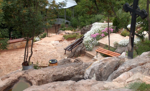 Съживяват българските фолклорни традиции на националния събор „Богородична стъпка"