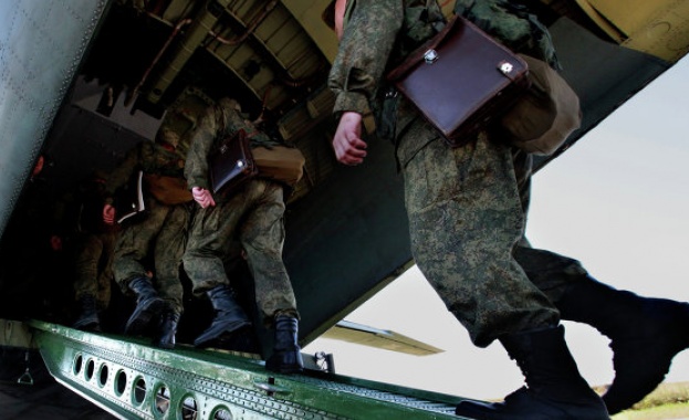 На ученията на ВДВ край Псков десантираха две хиляди военни