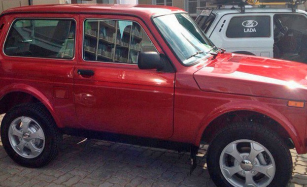 Появиха се първите снимки на Lada 4×4 Elbrus Edition