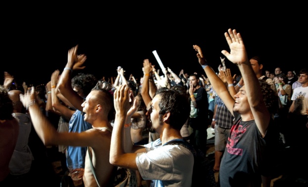 БДЖ и Spirit of Burgas подготвят Robbie Williams EnterTRAIN