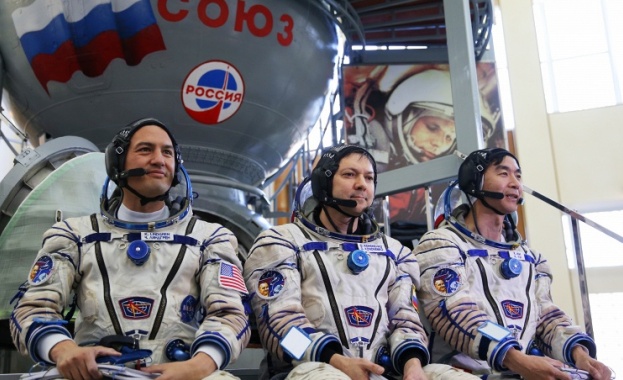 Утвърдиха екипажа на поредната експедиция на МКС
