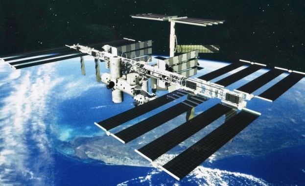 “Союз ТМА-17М” достави успешно новия екипаж на МКС