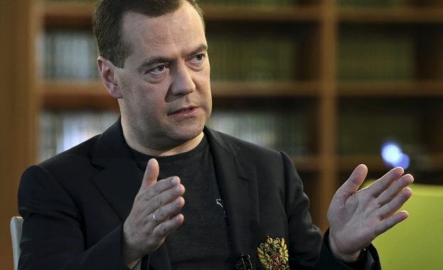 Д. Медведев: Въпросът за присъединяването на Крим към Русия е затворен