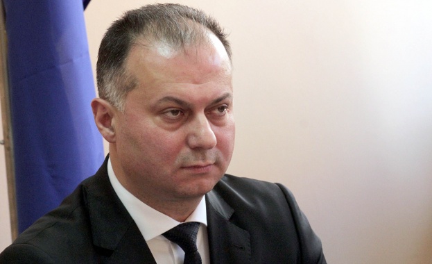 Зам.-министър Любен Петров: Ще работим за ефективно управление и по-високи заплати във ВМЗ-Сопот